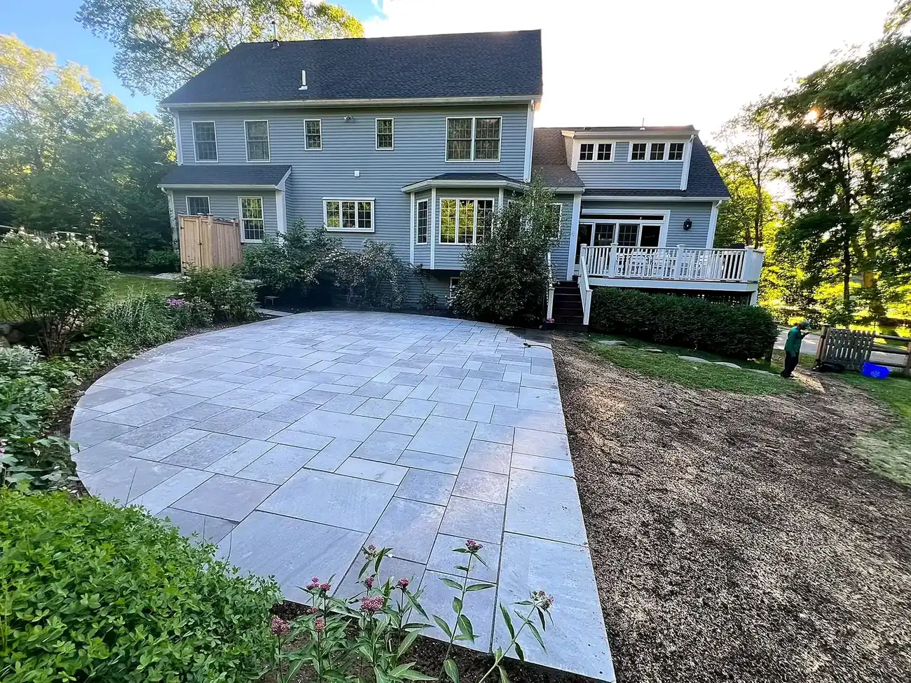 Bluestone patio, colonial backyard